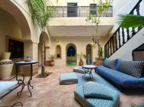 Riad 4 chambres avec piscine et petit déjeuner
